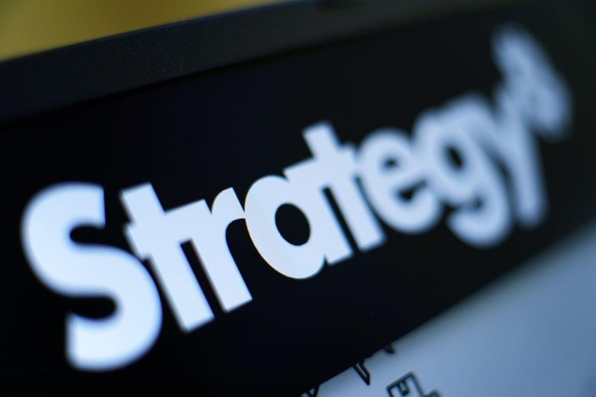 Strategy hisseleri en kötü haftasının ardından nefes aldı