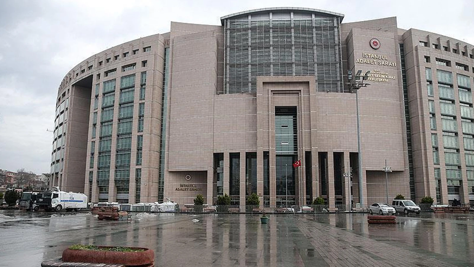 Beyaz et sektörüne yönelik operasyon: 29 kişi serbest kaldı
