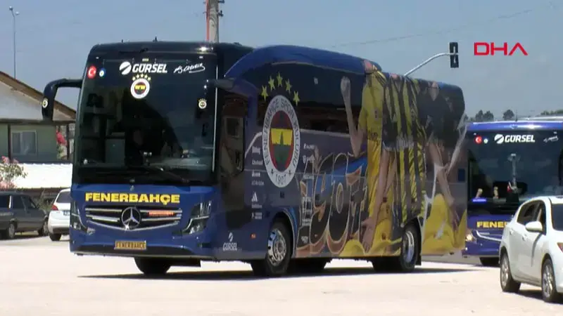 Fenerbahçe’ye Düzce’de coşkulu karşılama