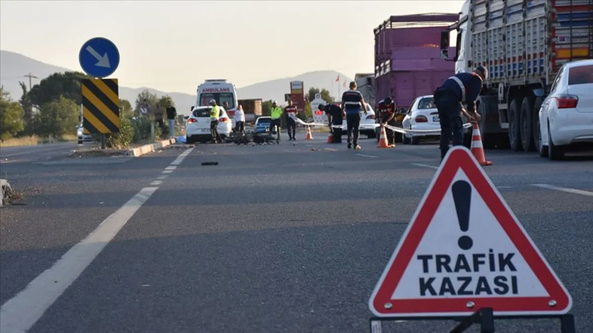 Silivri'de yolcu minibüsü devrildi: 2 kişi öldü, 10 kişi yaralandı!