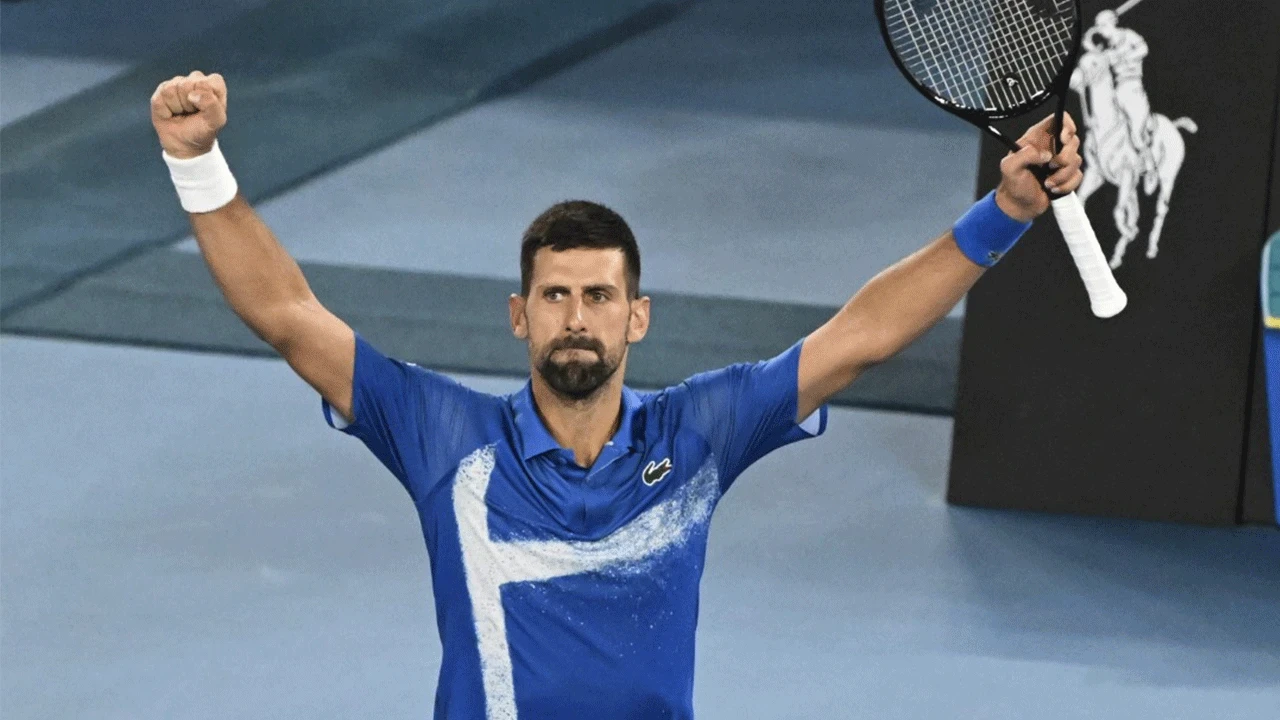 Novak Djokovic, 5 saatlik mücadelenin ardından Wimbledon'da yarı finale çıktı