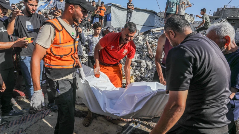 Katil İsrail'in Gazze'de bir aracı daha hedef aldığı saldırıda 1 sağlık görevlisi yaşamını yitirdi