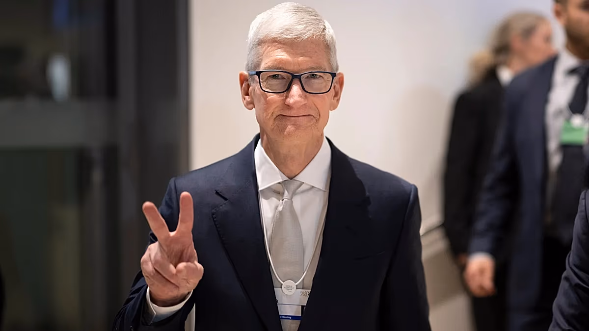 Apple CEO'su: Yapay zeka patlamasıyla zamlar kaçınılmaz