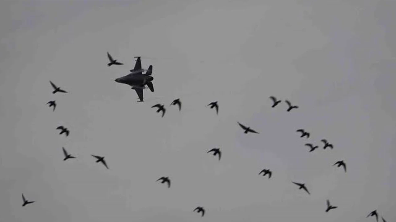 Amasya’da F-16’lardan nefes kesen gösteri