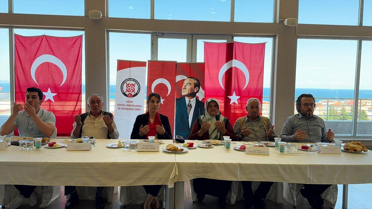 Gerze'de 15 Temmuz Demokrasi ve Milli Birlik Günü programı düzenlendi