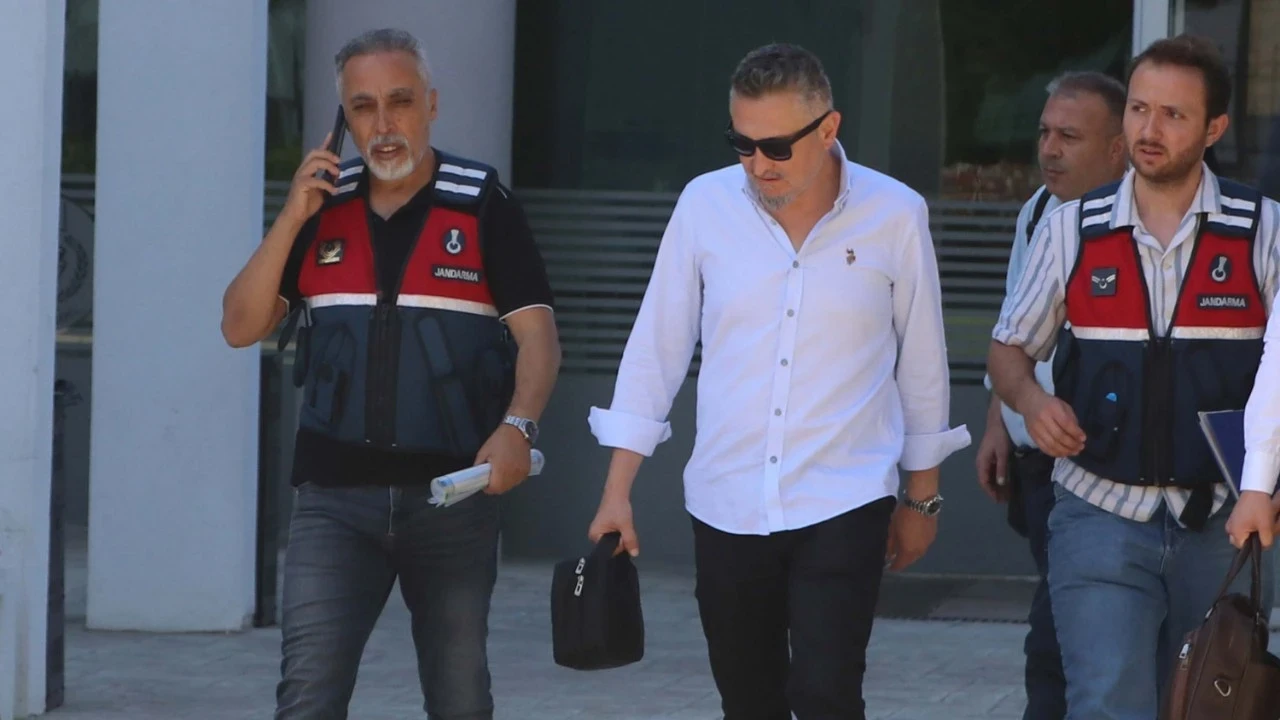 Uyuşturucu soruşturmasında gözaltına alınan baro başkanı istifa etti