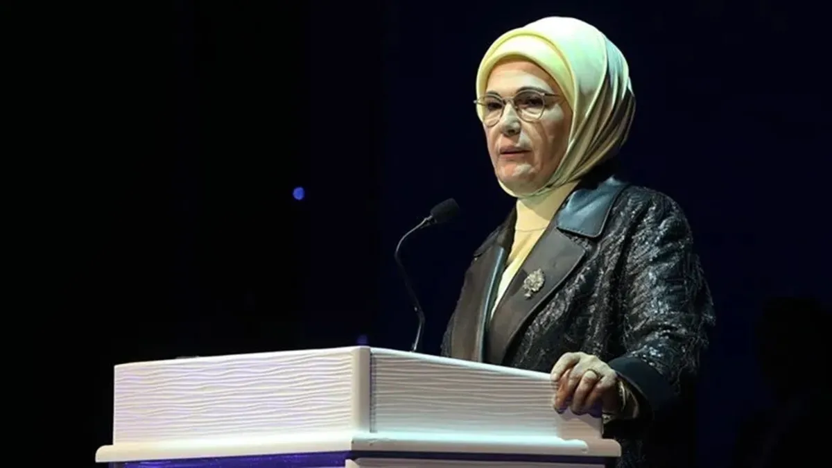 Emine Erdoğan Srebrenitsa Soykırımı'nda hayatını kaybedenleri andı