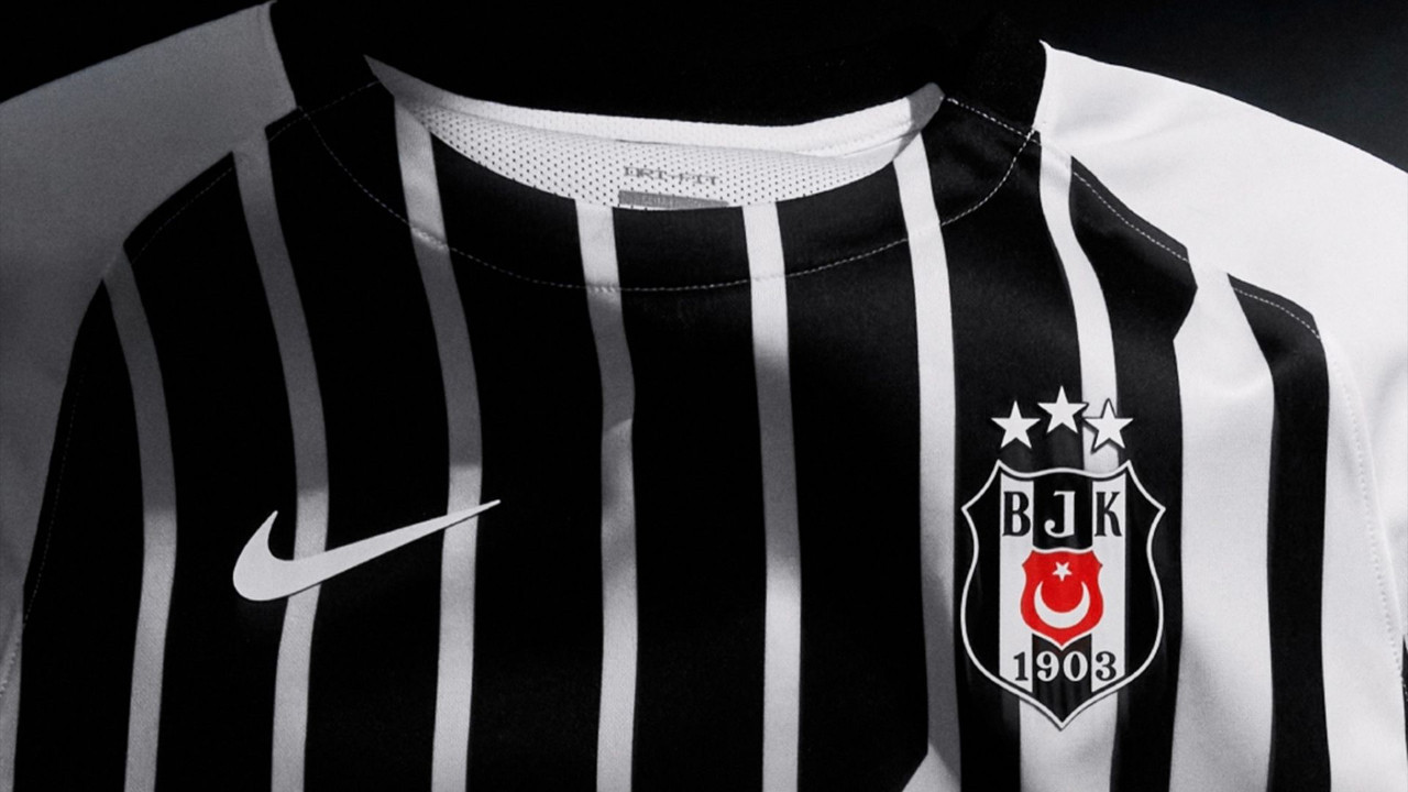 Beşiktaş yeni sezon formalarını tanıttı