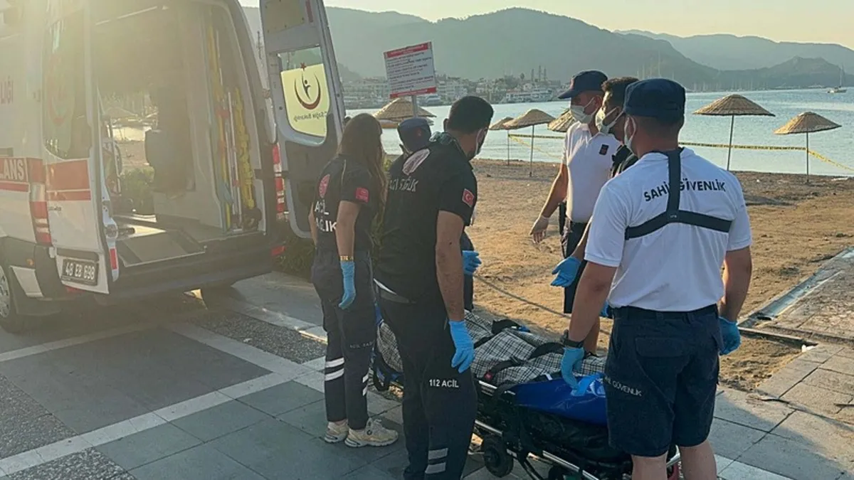 Muğla Marmaris'te denizde erkek cesedi bulundu