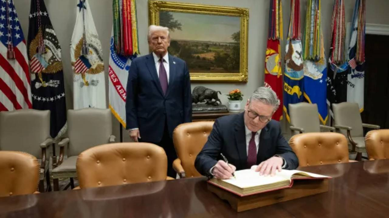 Starmer, Türkiye'de Trump'a eksi 18 milyar sterlini nasıl açıklayacak? İngiltere'yi karıştıran istifanın perde arkası