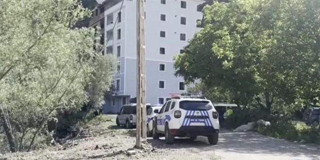 Gümüşhane'de eşini odunla döverek öldüren zanlı tutuklandı