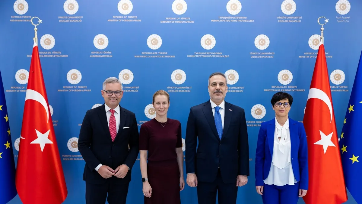 Dışişleri Bakanı Fidan, üst düzey AB yetkilileriyle Ankara'da bir araya geldi