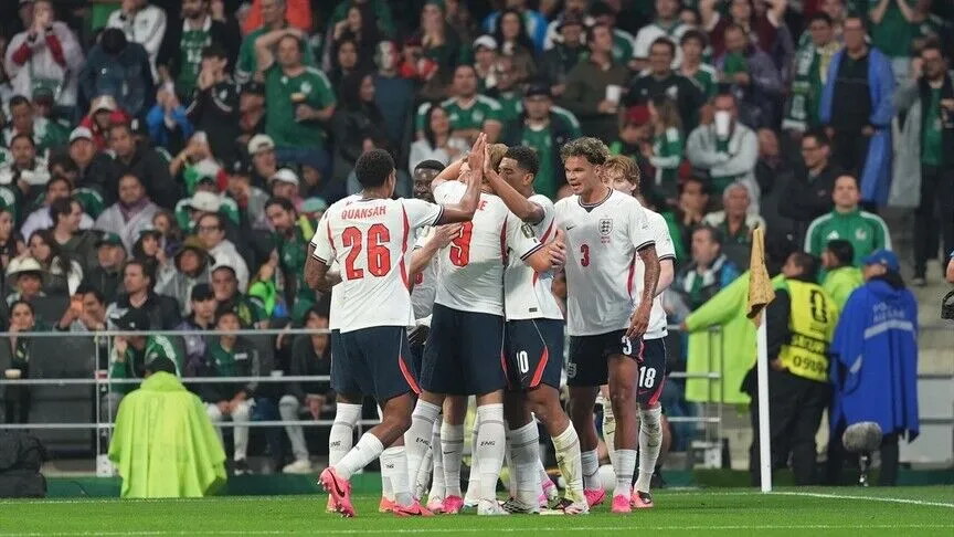 İngiltere, Meksika'yı 3-2 yenerek çeyrek finale yükseldi