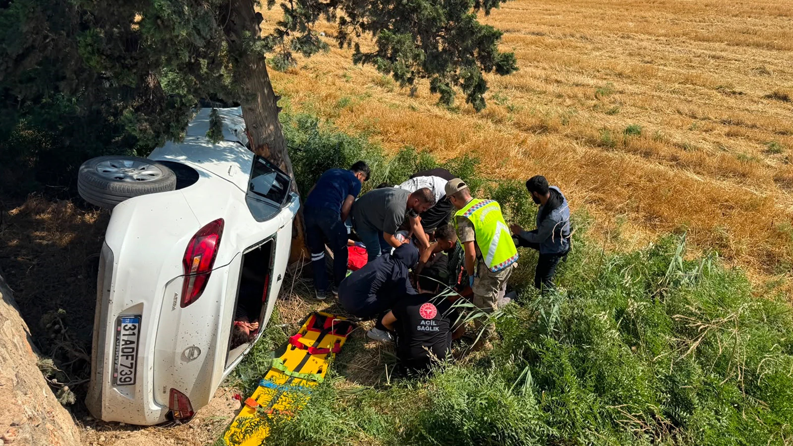 Hatay'da sünnet düğünü dönüşü kaza: 3’ü ağır, 7 yaralı