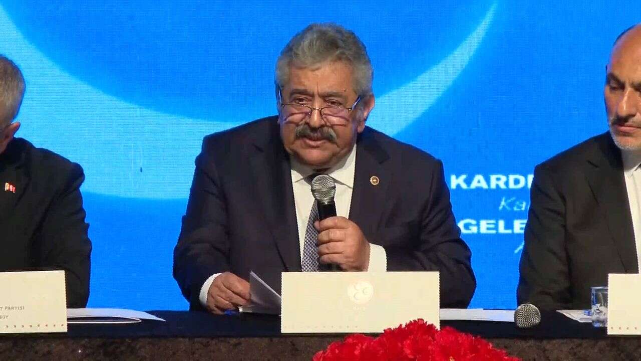 MHP’li Feti Yıldız Esenler İlçe Kongresi’nde önemli mesajlar verdi: Terörsüz Türkiye ve adalet devletin temelidir