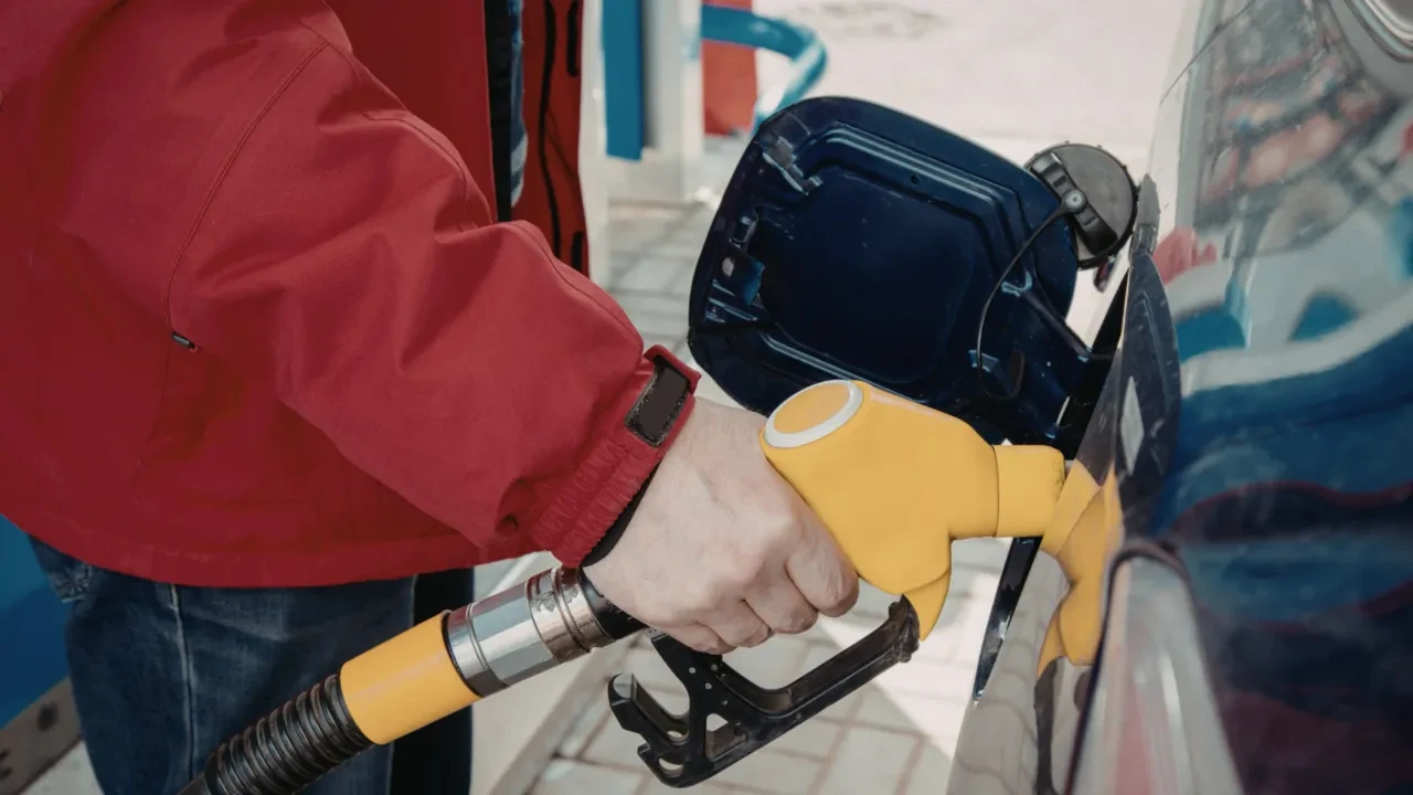 Akaryakıtta tabela yine değişti! 6 Haziran Cumartesi benzin, motorin, LPG fiyatları