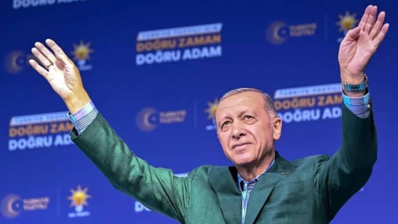 Erdoğan 'Katılımlar sürecek' demişti: 3 belediye başkanı daha AKP'ye geçiyor