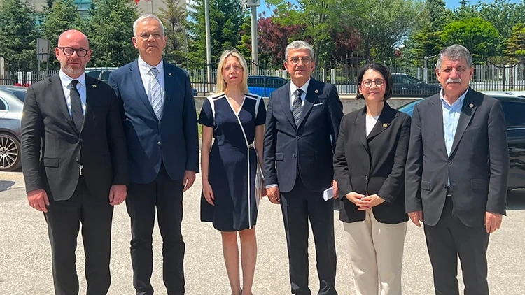 CHP'den sanal medya düzenlemesine ilişkin AYM'ye iptal başvurusu