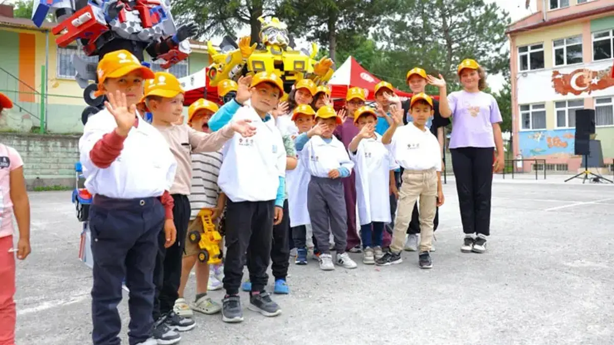 Bakan Kacır müjdeyi verdi! TÜBİTAK'tan köy okullarına bilim ve teknoloji desteği