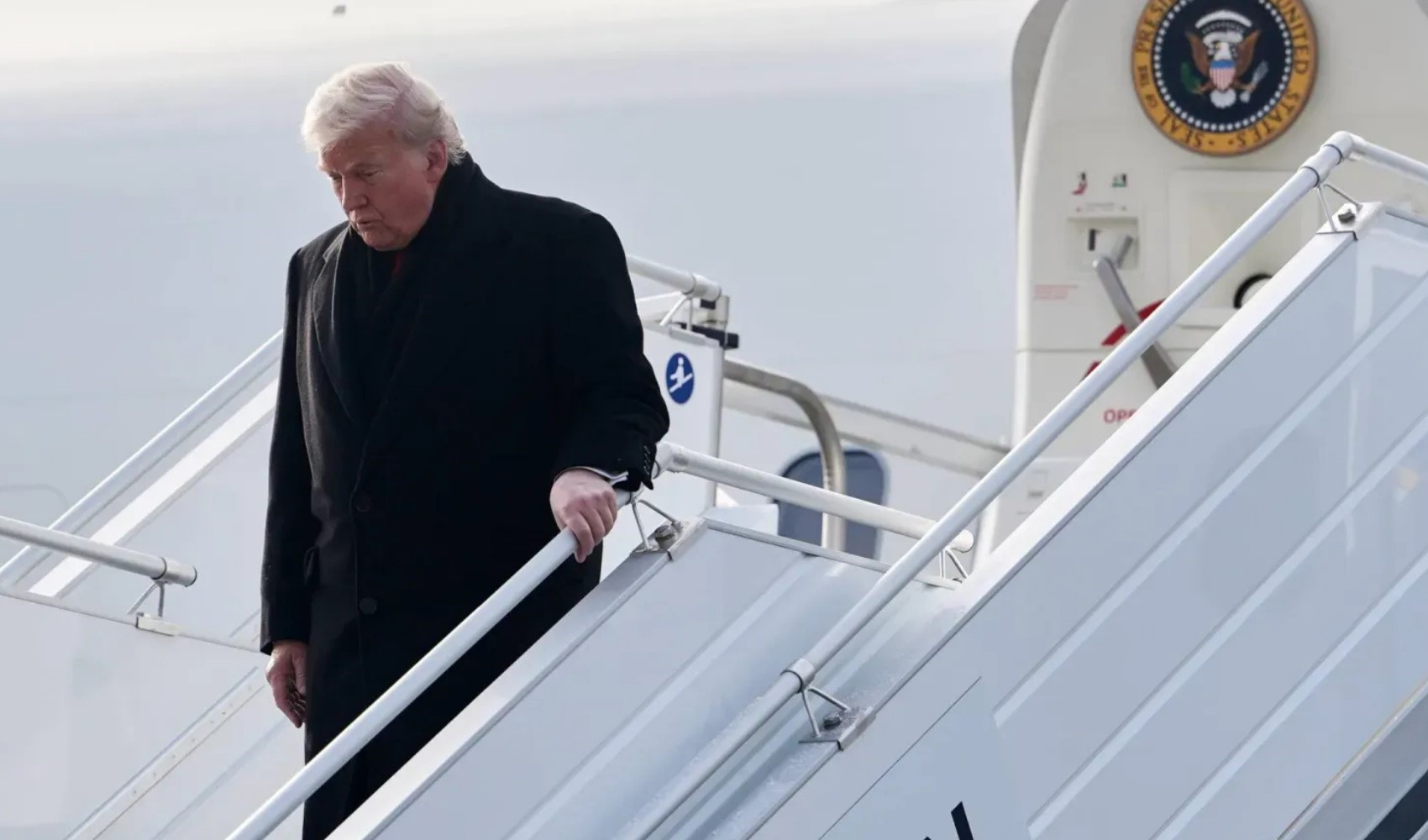 NATO zirvesi öncesi Ankara’da yeni tartışma: Trump’ın uçağı hangi piste inecek?