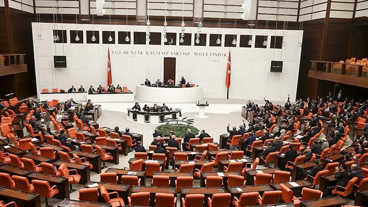 Kadınlar askere alınsın, düğün-nişan yasaklansın… Meclis’e yapılan başvurular şaşkına çevirdi