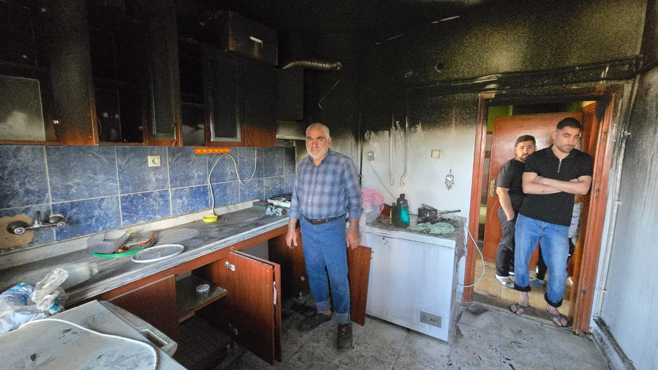 Buzdolabı bomba gibi patladı