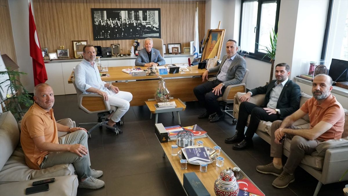 AK Parti Sakarya İl Başkanı Tever, OSB'de sanayicilerle buluştu