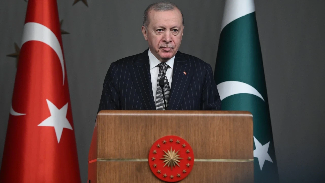 Erdoğan: Savaş bağımlısı İsrail hükümetine fırsat vermemek gerekiyor