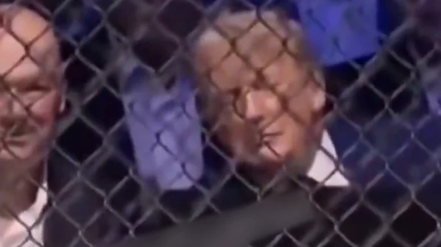 Trump Beyaz Saray'da kendi doğum günü için düzenlenen UFC maçında uyuyakaldı