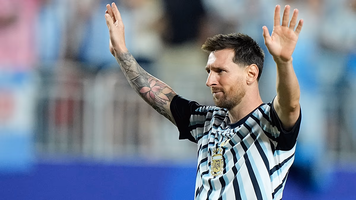 Messi ailesinden, babasının hastalığı sırasında 'insanlık' çağrısı
