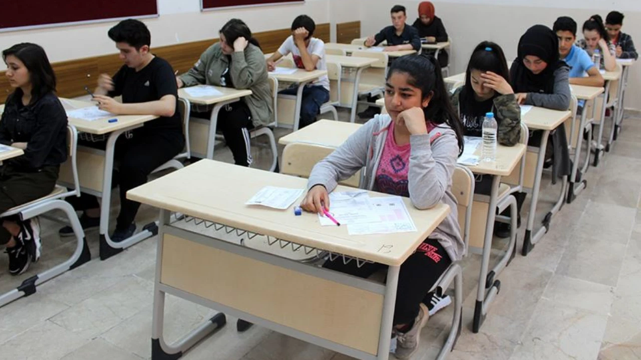 2026 LGS sınavı ne zaman, saat kaçta başlıyor? LGS'de kaç soru soruluyor, kaç dakika veriliyor?