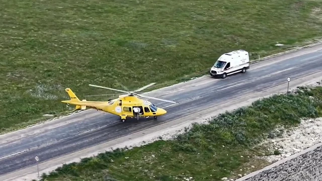 Erzurum'da fenalaşan şeker hastası için ambulans helikopter kara yoluna indi