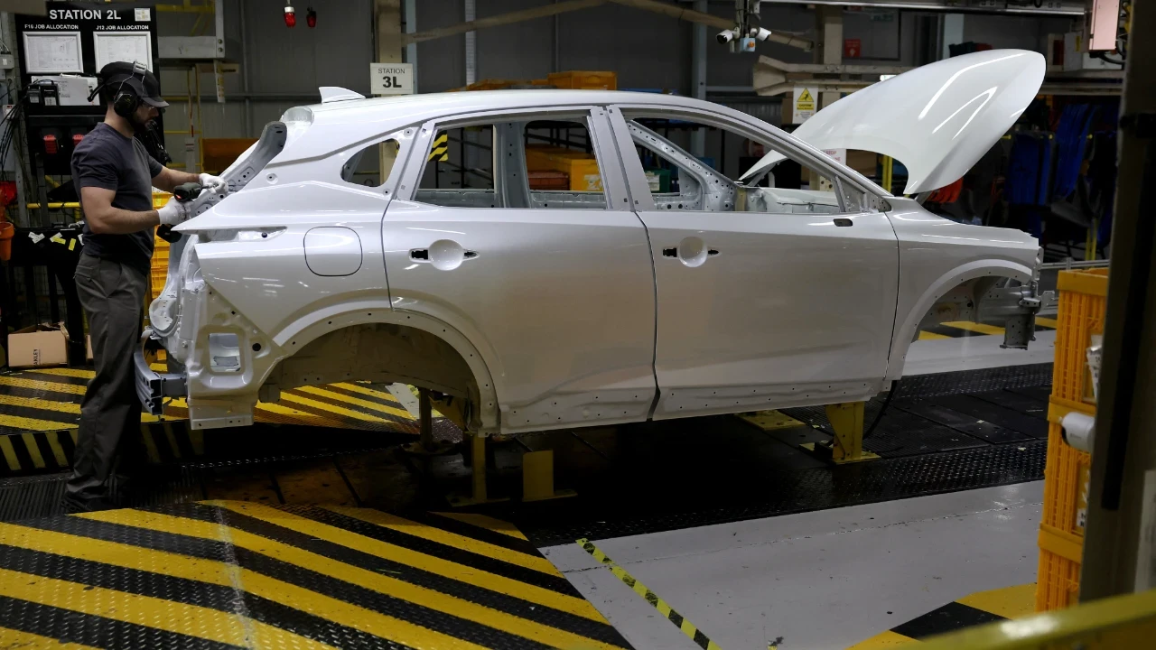 Volkswagen Bora geri dönüyor: Efsane sedan modern tasarımıyla yeniden yollara çıkacak