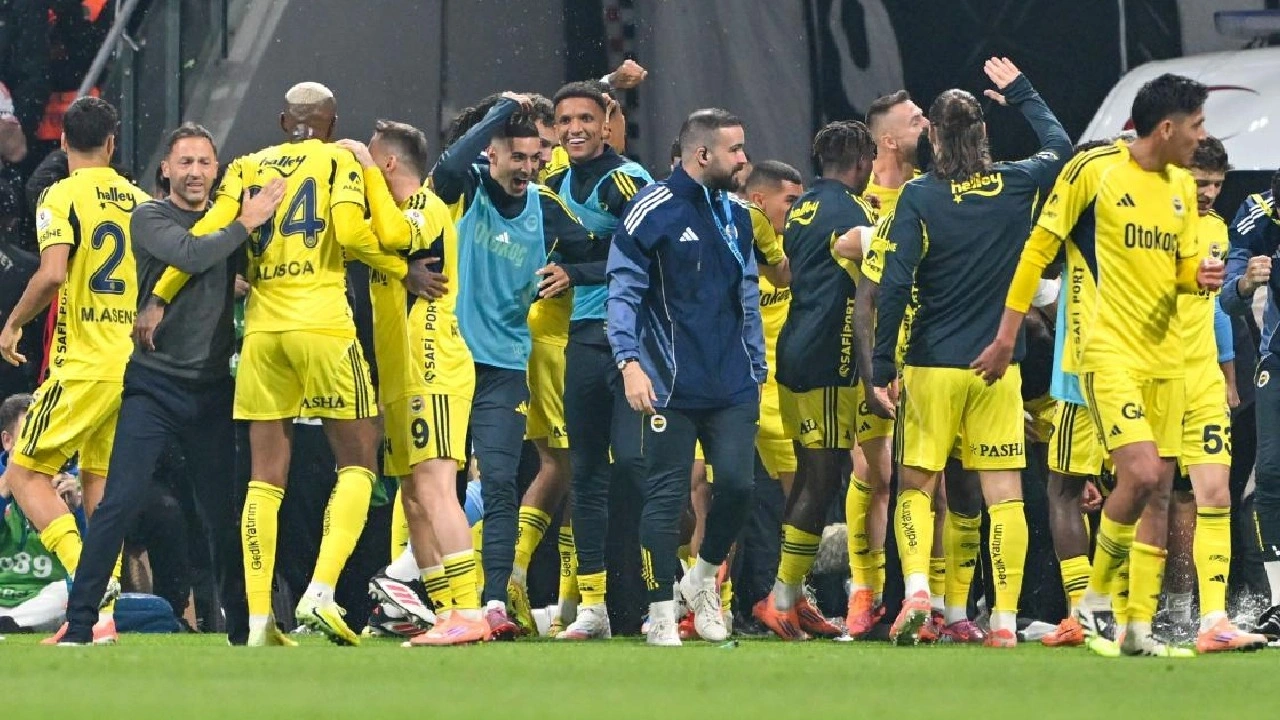 Fenerbahçe'de zorunlu ayrılık: 2 isimden 40 milyon euro alacaklar