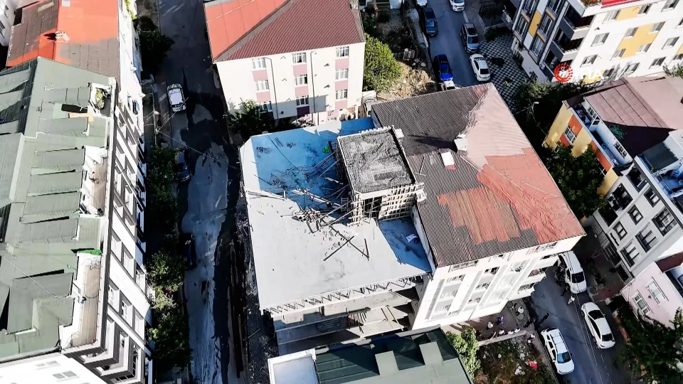 Arnavutköy’de inşaatta beton dökülürken 6 katlı binanın duvarı patladı