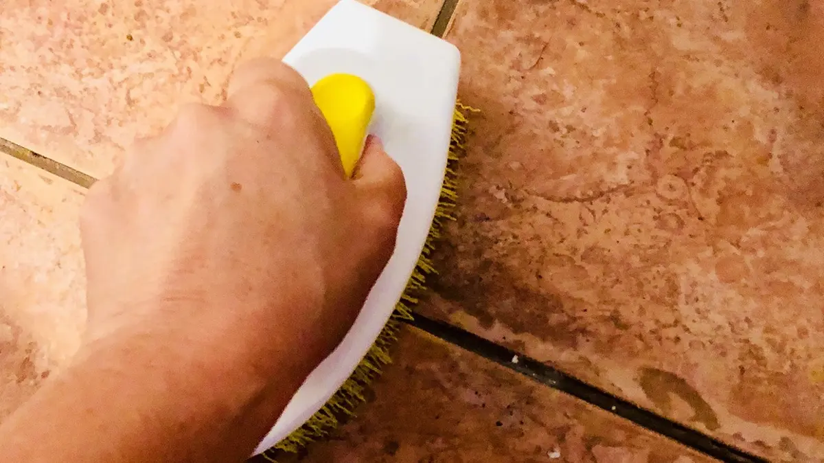 Derz araları kirli mi" İşte tertemiz yapan o karışım...