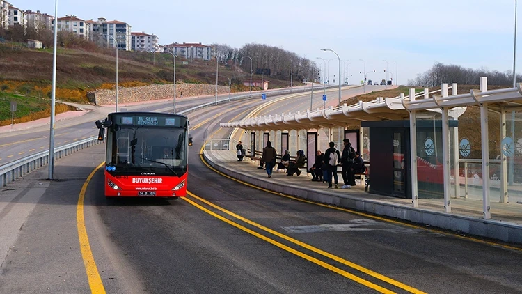 Türkiye'nin ikinci metrobüs hattı 1 yılda 3.6 milyon yolcu taşıdı