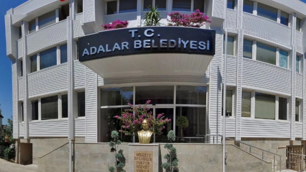 Son Dakika | Adalar Belediyesi'ne inceleme! Mali şube 6'sı iş yeri 24 imar dosyasını inceliyor