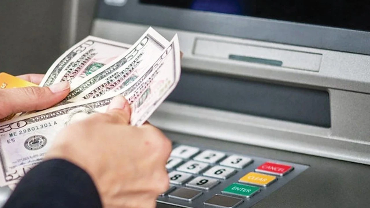 ATM üzerinden sahte para operasyonu! 100 bin dolarlık zarar! 6 ilde büyük operasyon