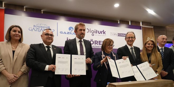 Türkiye'de ilk! Bu ilde toplu taşımada ücretsiz maç, dizi ve film izlenecek