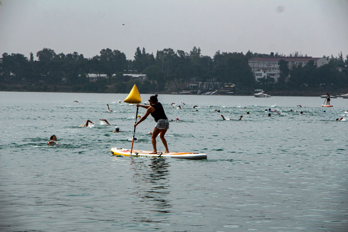 Adana'da ilk kez düzenlenen 'Aquatlon ve Triatlon' yarışması başladı