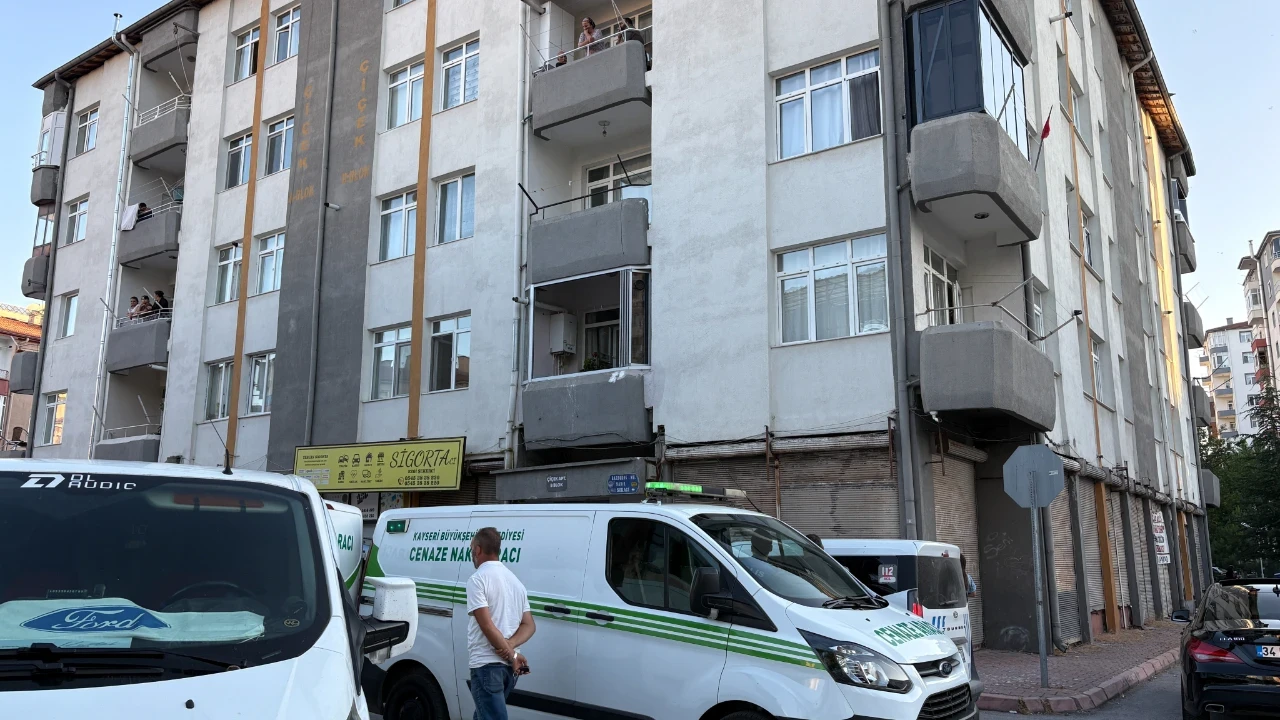Kayseri'de 51 yaşındaki kişi evinde ölü bulundu