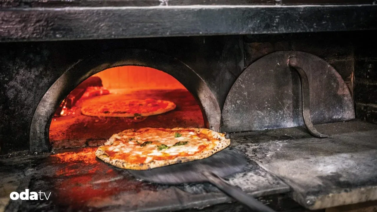Güney İtalya’daki bu şehirde zanaatkarlar yüzyıllardır nihai “fast food”u pişiriyor