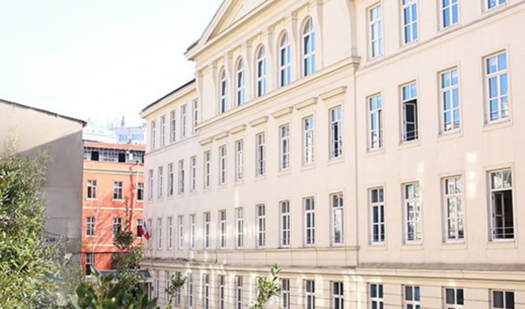 Özel İtalyan Lisesi’nde tazminatsız fesih: ‘Okulu terk edin’