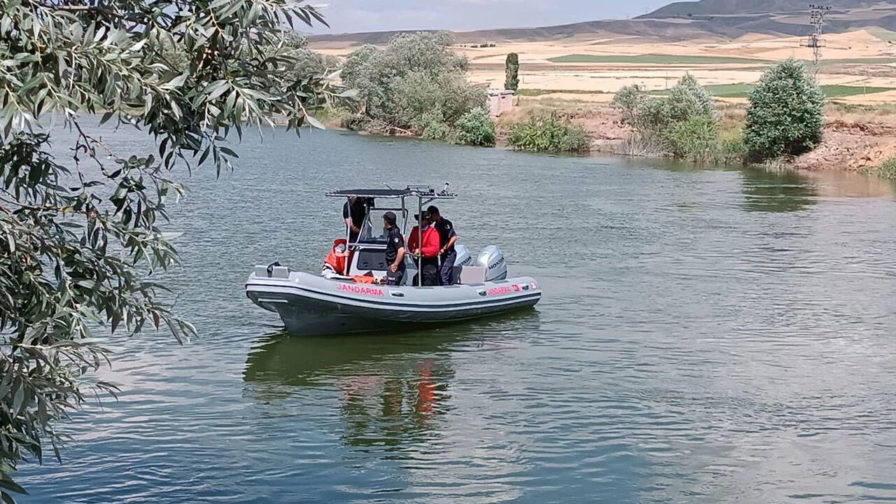 Akıntıya kapılan 15 yaşındaki çocuk için arama çalışmaları sürüyor
