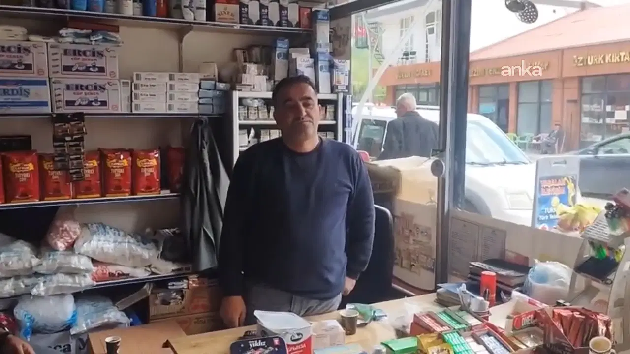 Van'daki esnaftan 'kapalı yol' tepkisi: 'Bize yol zulmü yapıyorlar, dükkanlarımızı satılığa çıkardık'