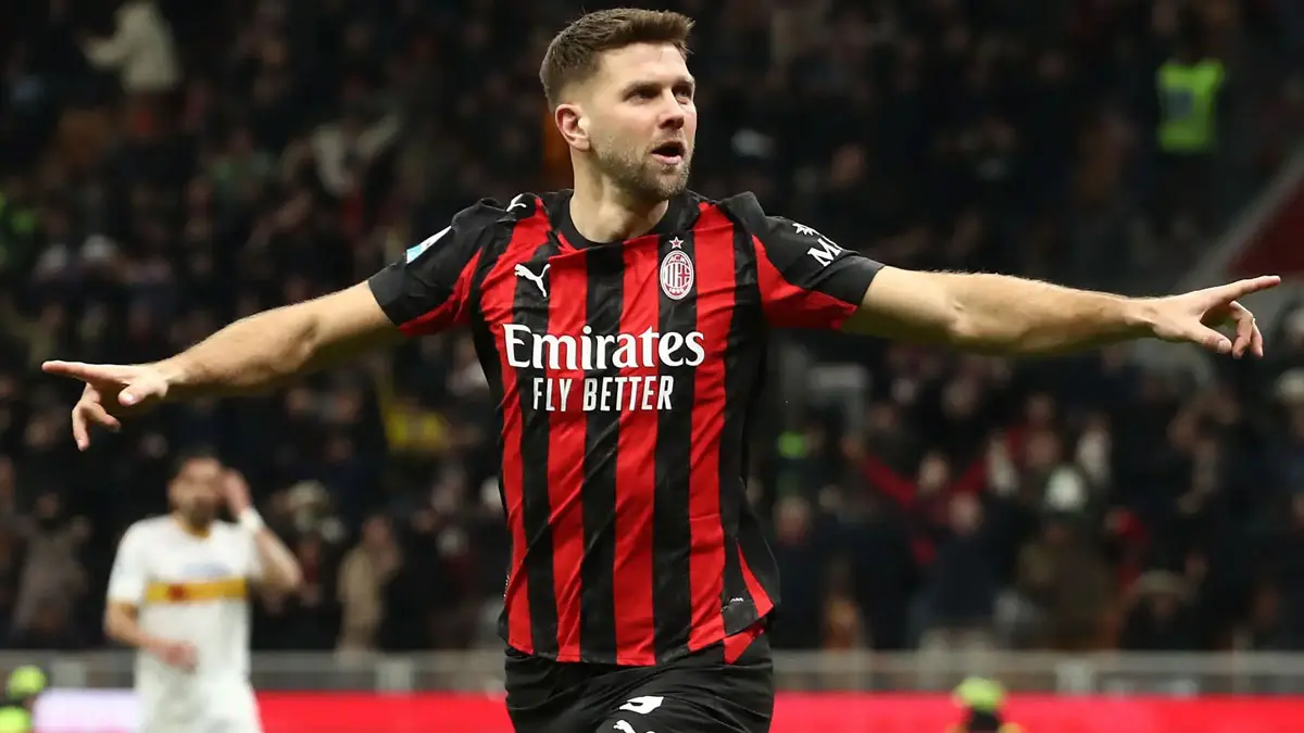 Milan'da ayrılık rüzgarı! İşte takımdan gidecek oyuncular