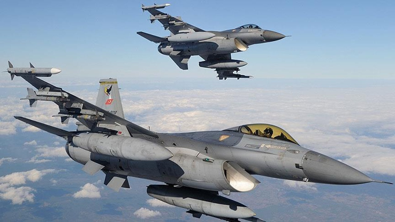 Türk F-16'ları Baltık semalarında 7/24 alarm görevinde olacak