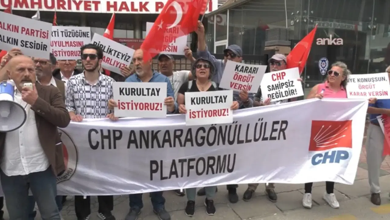 CHP Ankara Gönüllüler Platformu'ndan 'acil kurultay' çağrısı