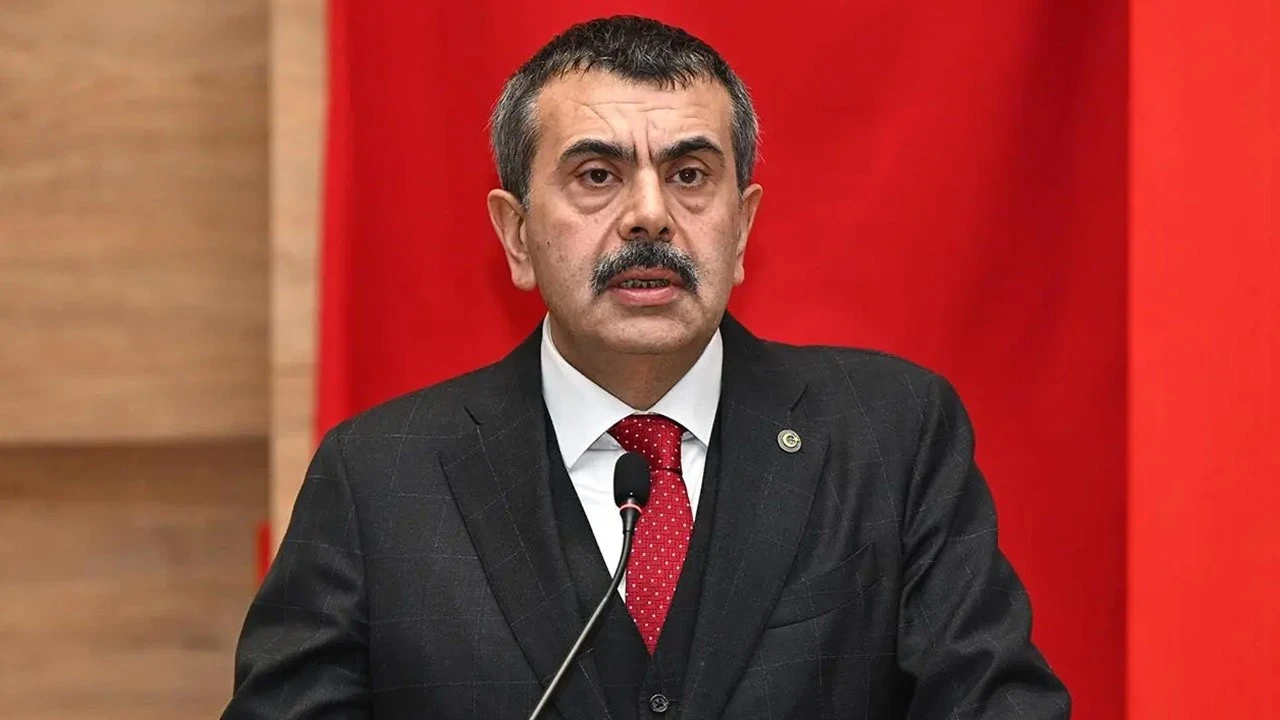 Sınav sistemi değişiyor mu? Herkesin merak ettiği soruya net yanıt verdi